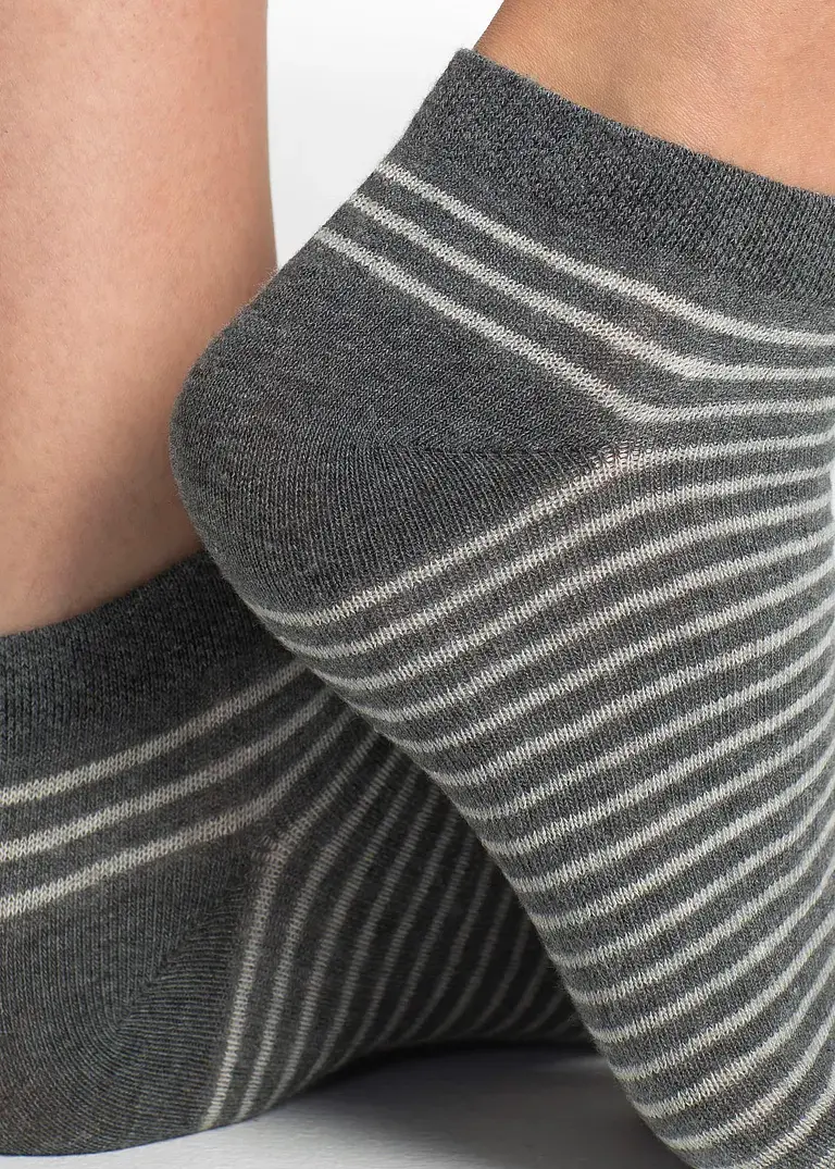 bonprix Sportliche Sneakersocke mit feinem Bündchen - Damen Outlet
