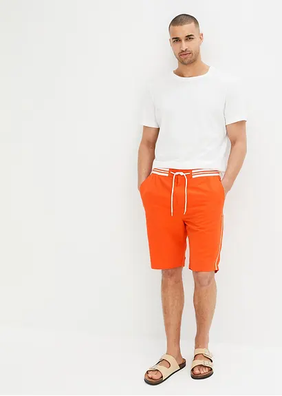 bonprix Modische Strand Bermuda mit Ripp-Bund und hergestellt aus recyceltem Polyester Speichern exportieren