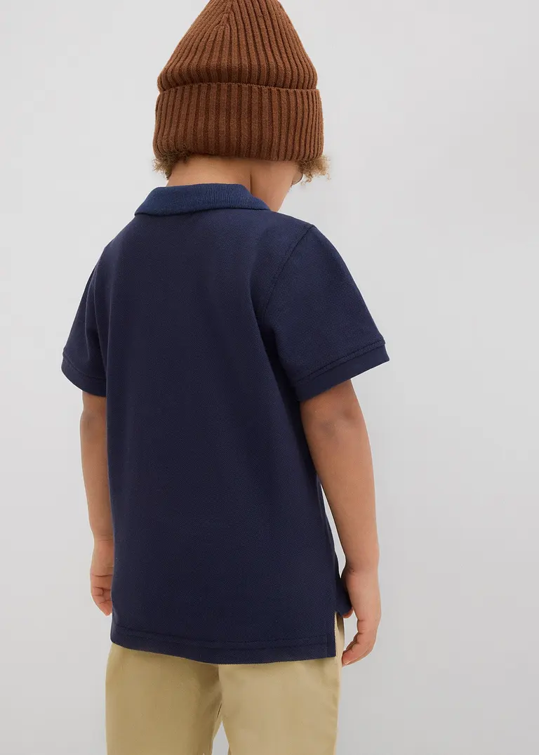 bonprix Schönes Basic Poloshirt für Jungen mit Seitenschlitzen - blau Neuheiten